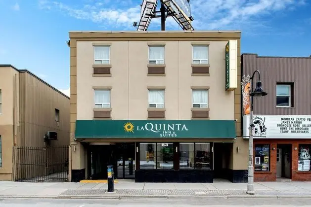 LA QUINTA INN SUITES BY WYNDHAM OSHAWA