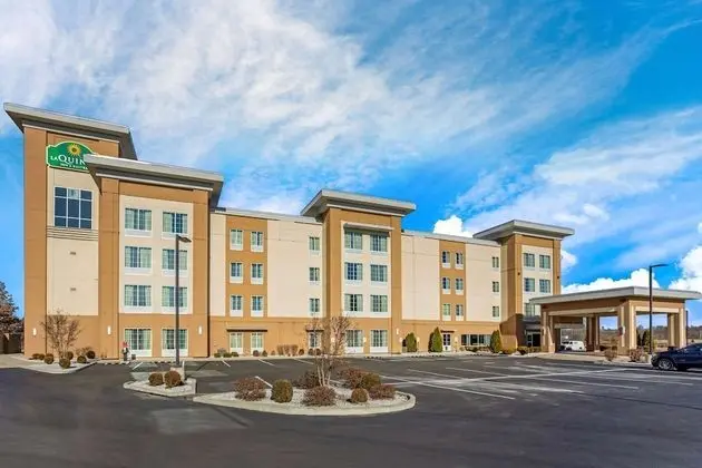 La Quinta Inn & Suites by Wyndham Paducah - Dış Mekan