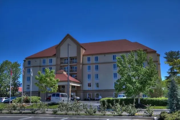 La Quinta Inn & Suites by Wyndham Pigeon Forge - Dış Mekan