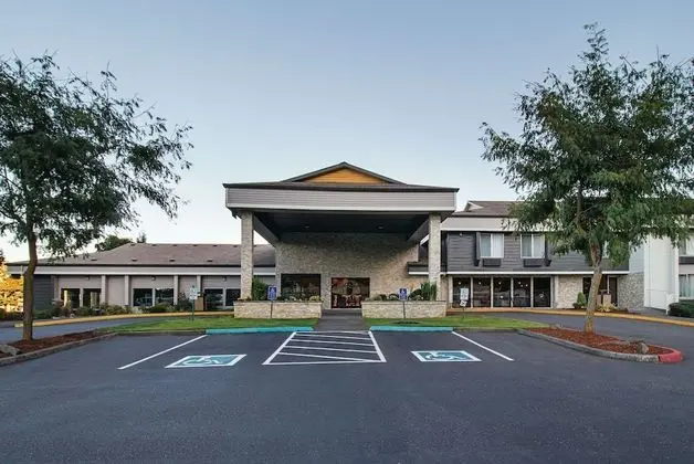La Quinta Inn & Suites by Wyndham Portland NW - Dış Mekan