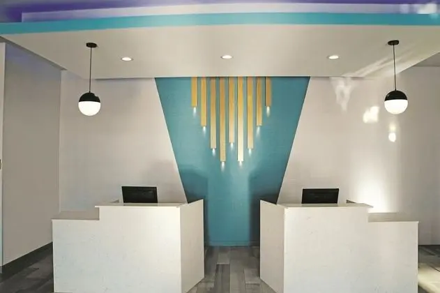 LA QUINTA INN SUITES BY WYNDHAM RICHMOND