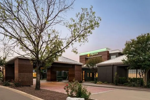 La Quinta Inn & Suites by Wyndham Round Rock North - Öne Çıkan Resim