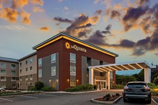 La Quinta Inn & Suites by Wyndham San Francisco Airport N - Dış Mekan