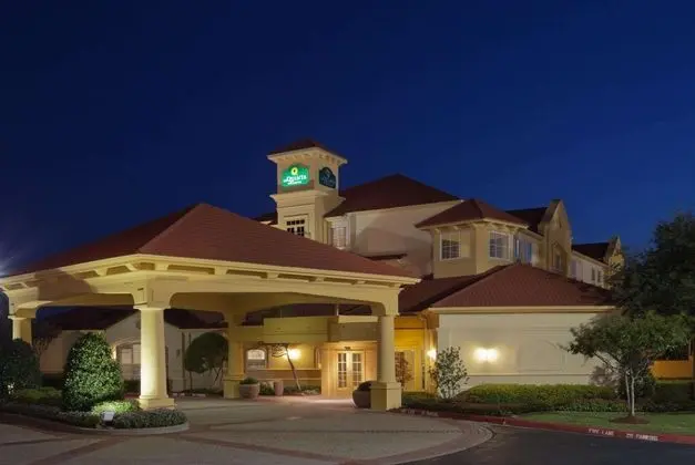 LA QUINTA INN SUITES BY WYNDHAM SHERMAN