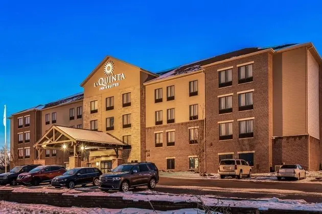 La Quinta Inn & Suites by Wyndham Sioux Falls