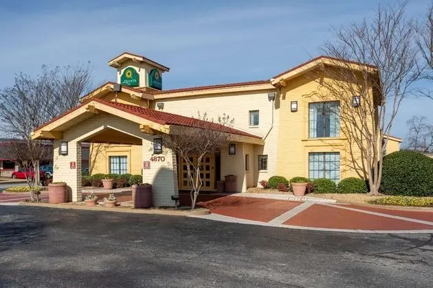 La Quinta Inn by Wyndham Huntsville Research Park - Dış Mekan