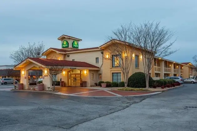 La Quinta Inn by Wyndham Huntsville Research Park - Dış Mekan