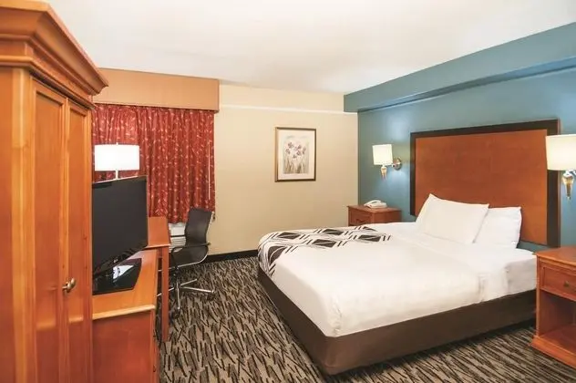 La Quinta Inn by Wyndham San Antonio Brooks City