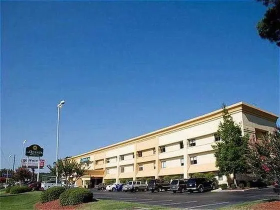 La Quinta Savannah Southside