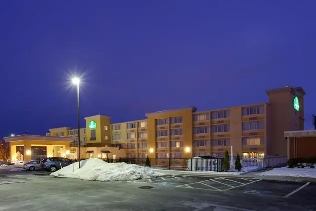 La Quinta In Suites Manchester