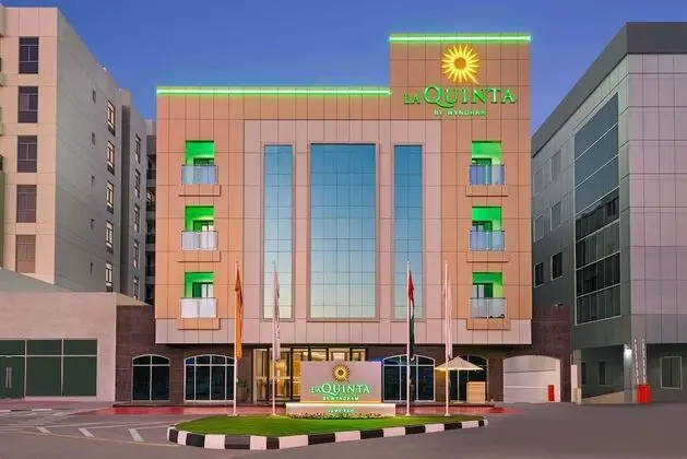 La Quinta by Wyndham Dubai Jumeirah - Dış Mekan