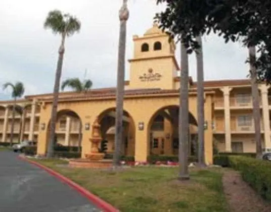 La Quinta by Wyndham Orange County Airport