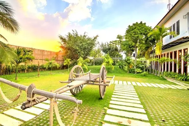 La Residence Blanc D'Angkor