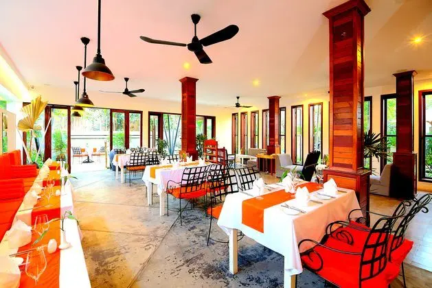 La Residence Blanc D'Angkor - Yeme / İçme