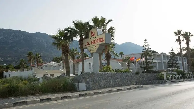La Hotel & Resort - Genel