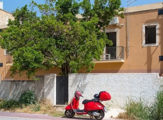 La Riviera apartment by Dimore in Sicily