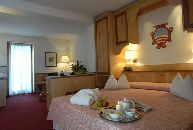 La Roccia Wellness Hotel - Oda
