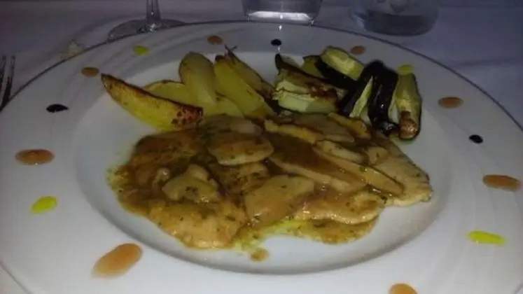 Hotel La Rondinella - Yerinde Yemek