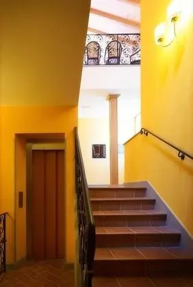 Hotel La Rosa - İç Mekan