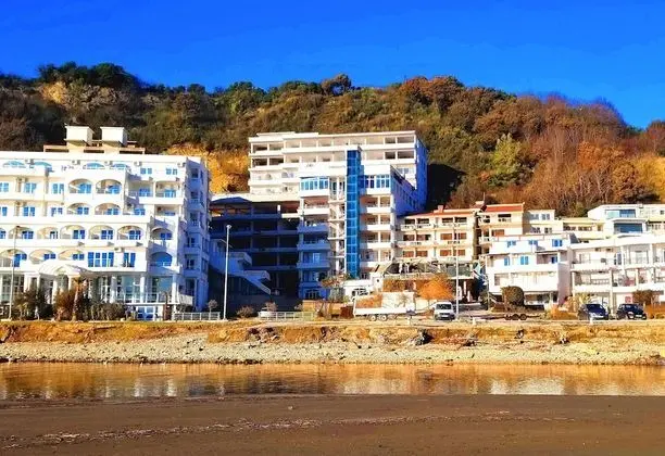 Hotel La Rosa Negra - Dış Mekan