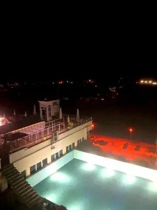 Hotel La Rosa Negra - Havuz