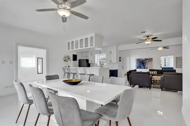 La Serre Miami Home & Private Pool Near Aventura Mall