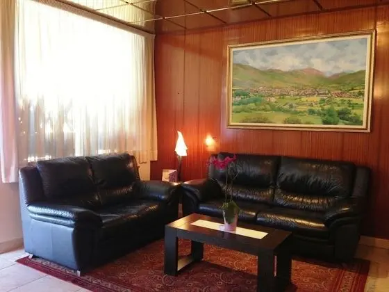Hotel La Seu - Lobi