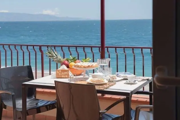 La Sirena Bed & Breakfast