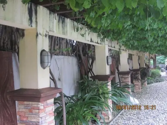 La Solana Suites And Resort - Genel