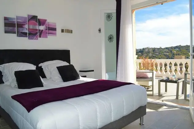 Villa La Terre Des Lauriers B&B - Oda