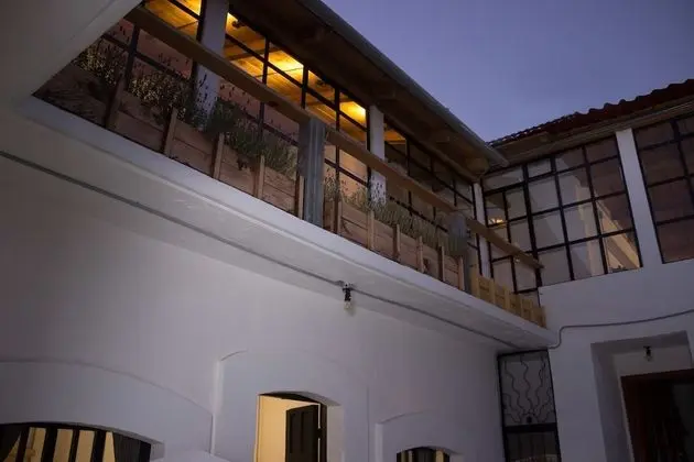 La Tozi Galería Hotel