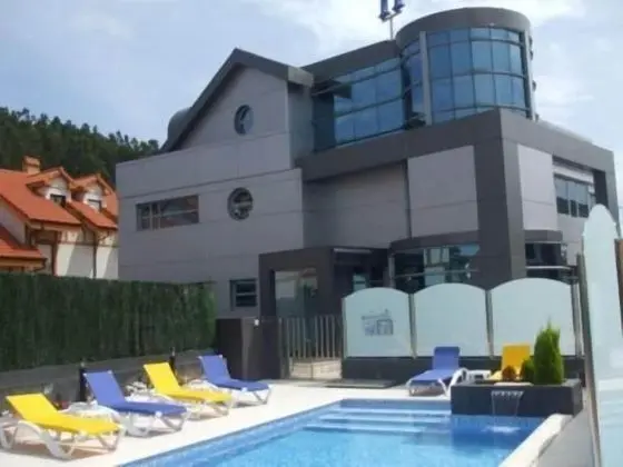 Hotel La Traina - Havuz