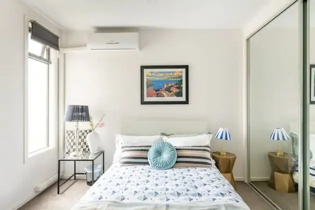 La Trobe Uni 3B townhouse Bundoora - Oda