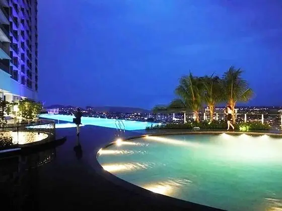 La Tulipe Sea View - Havuz