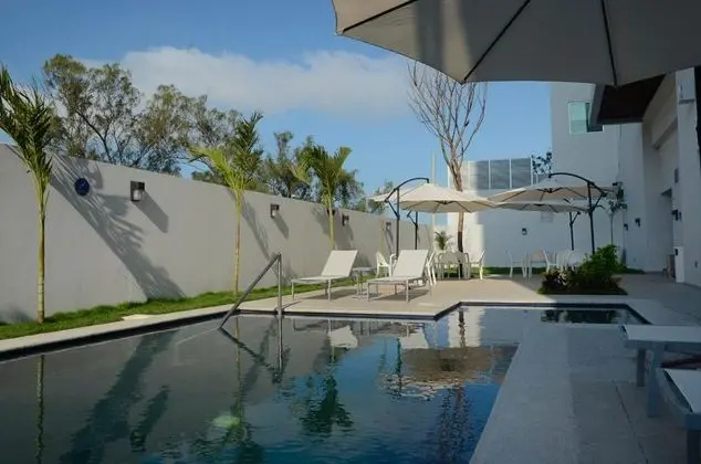 La Venta Inn Ciudad del Carmen - Havuz
