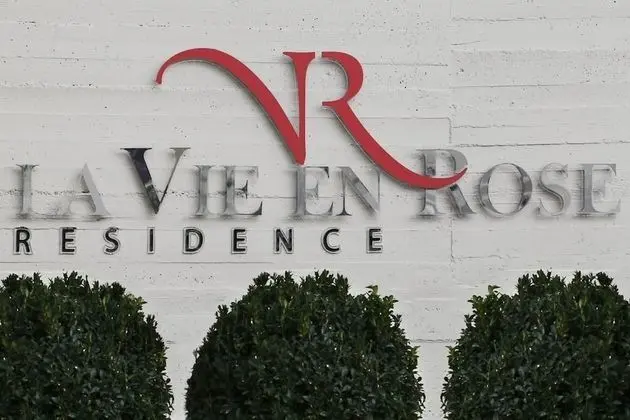 La Vie en Rose Residence
