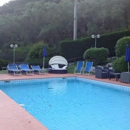 Hotel La Vigna - Havuz