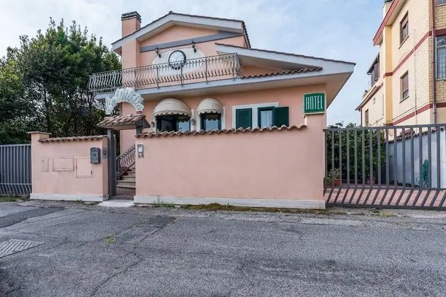 Hotel La Villetta - Dış Mekan