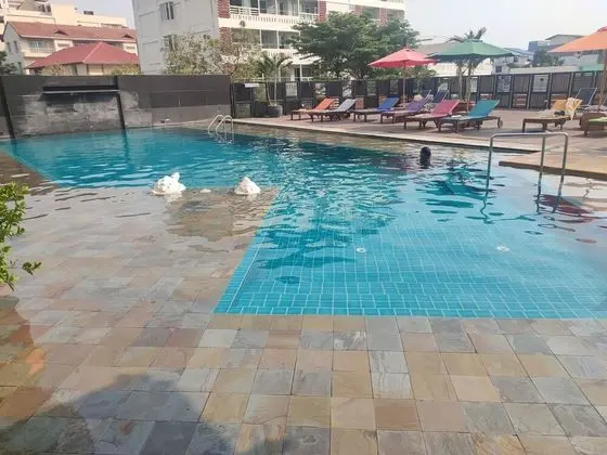 La Vista Pattaya - Havuz
