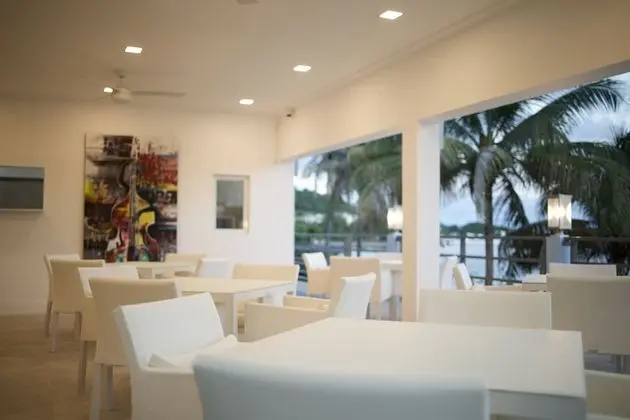 LA Vue Boutique Hotel & Beach Club - Plaj