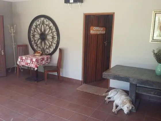 La Vue Guest Lodge and Function Venue - Lobi