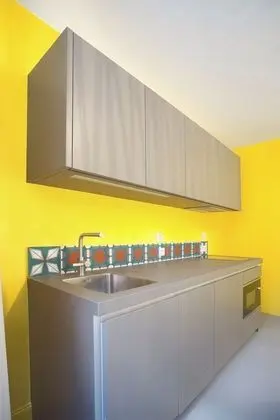 L'Abeille Boutique Apartments - Mutfak