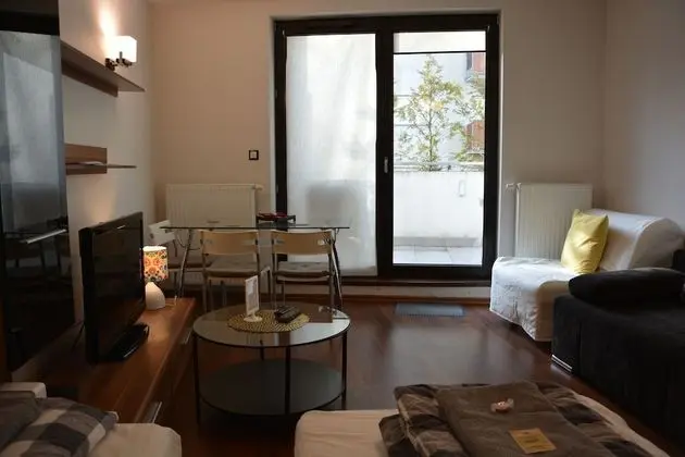 Labo Apartment Towarowa Kercelak