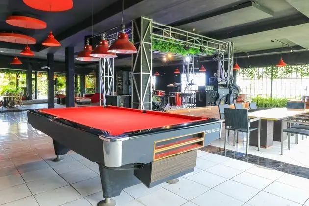 Labuana Homestay & Cafe Garden