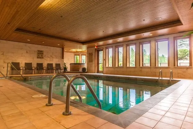 Hotel Lac Carling - Havuz