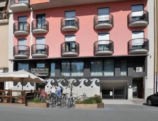 LacromaBio - Hotel & Apartments - Dış Mekan