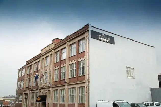 The Ladbrooke Hotel