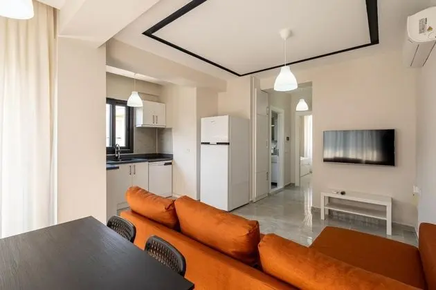 Ladies Beach Suite Hotel - 3