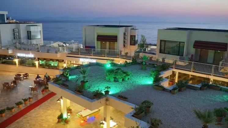 Ladies Beach Suite Hotel - Dış Mekan