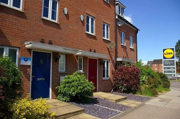 Ladysmith House - Full House